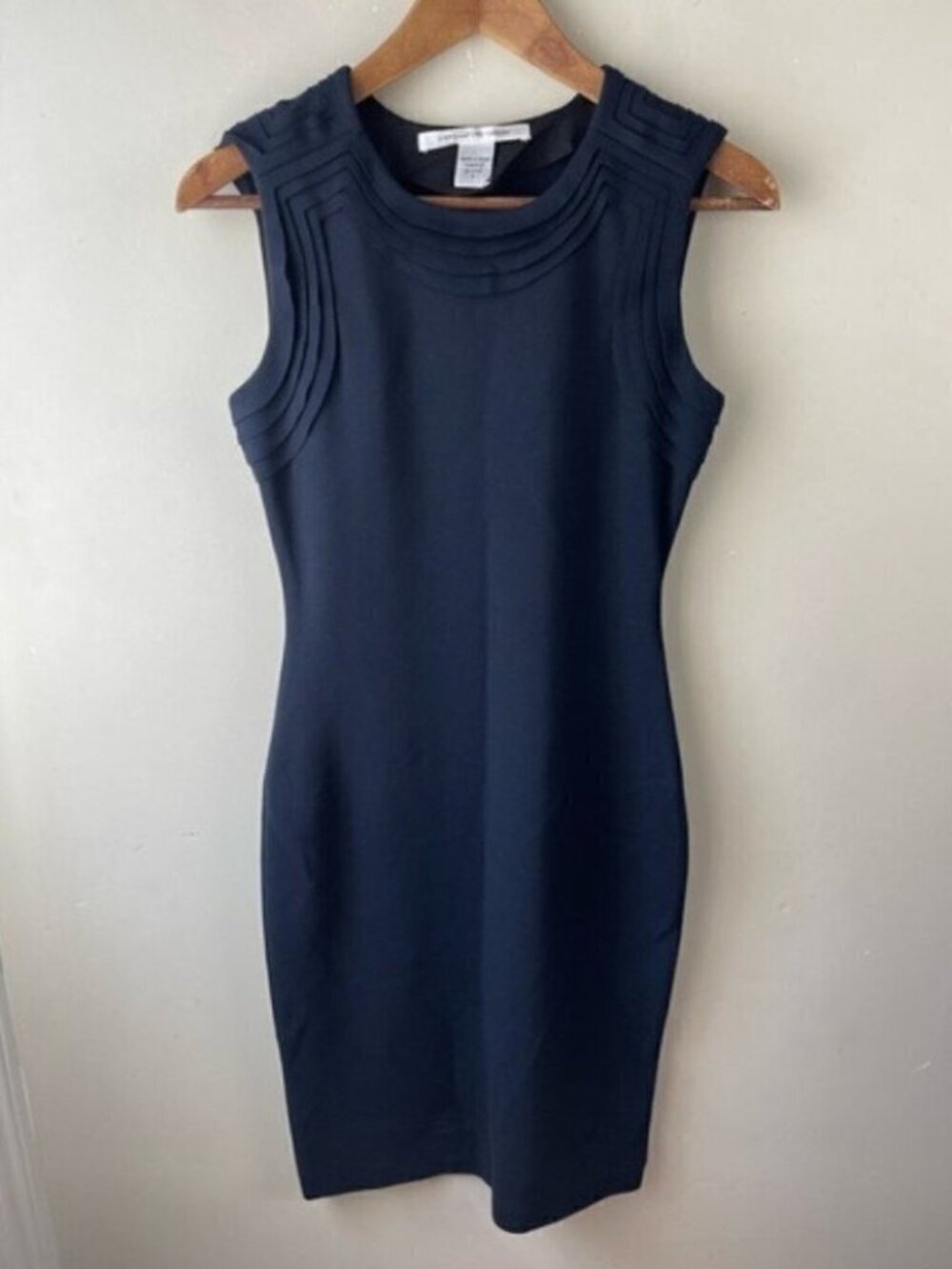 Diane Von Furstenberg DVF Plateau Bee Dress 2 Navy Blue work office date sheath
